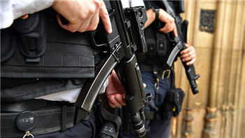An additional 600 armed police officers will be deployed on the streets of London to prevent terrorism.jpg
