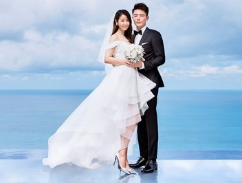 Many celebrities hold weddings on the islands to promote local tourism.jpg