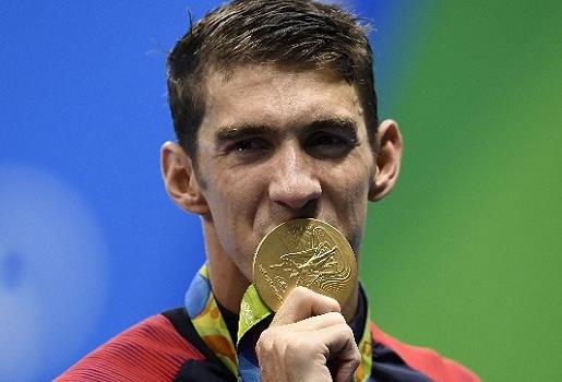Phelps won 23 gold medals to bid farewell to the Olympic legendary career curtain call! .jpg