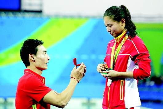 Rio love! Qin Kai proposes to He Zi at the Olympics! .jpg
