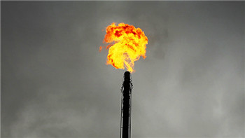 Fossil fuels are gradually giving way to renewable energy.jpg