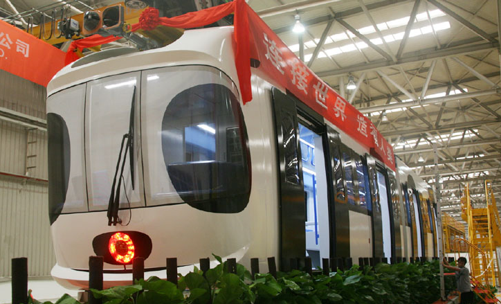 China's first air-rail train was designed and developed in only 4 months.jpg