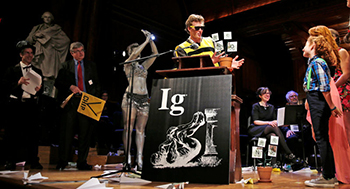 The 2016 Ig Nobel Prize winners were so funny that they cried with laughter .jpg
