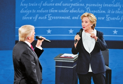 In the second debate of the U.S. election, Trump and Hillary Clinton had a fierce confrontation.jpg