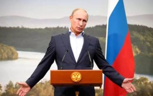 The U.S. government publicly accused Russia of being the real culprit of the intrusion into the U.S. campaign system.jpg