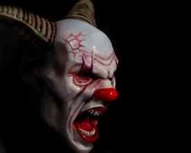 Scary clowns appeared in many countries around the world, deliberately intimidating passersby on the streets! .jpg