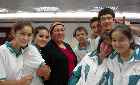 新疆自治区出台新规 依法推进免费高中教育