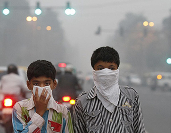 The mobile phone application monitors the air pollution in New Delhi.jpg