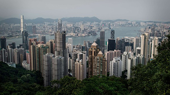 The private sector in Hong Kong has contracted for the 20th consecutive month .jpg