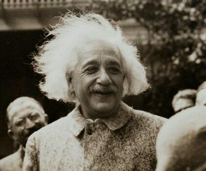 微笑中的爱因斯坦