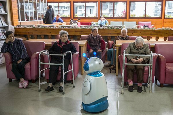 When you are old, you may be accompanied by a robot! .jpg