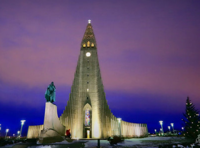 冰岛旅游业繁荣的秘密--金融危机和火山爆发!