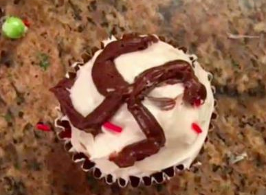玩笑开过了! 犹太女孩的生日蛋糕上出现纳粹符号!