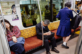 Sleeping culture in Japan It is also a serious matter to go to work and sleep.jpg