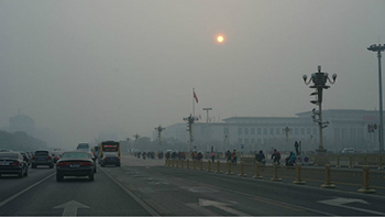 Chinese lawyers sued the local government for ineffective control of the haze.jpg