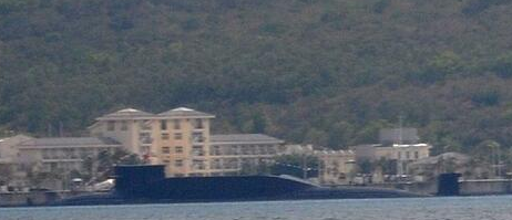 China's secret "Humpback" stealth nuclear submarine has surfaced.jpg