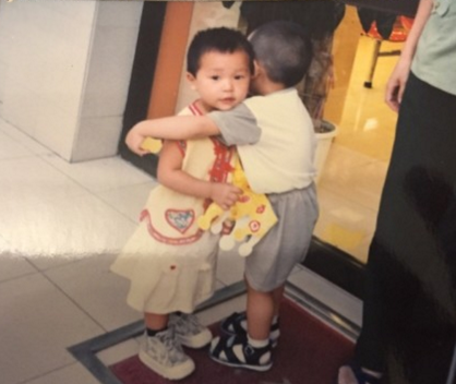 天津一女孩网上寻找18年前拥抱自己的那个他!