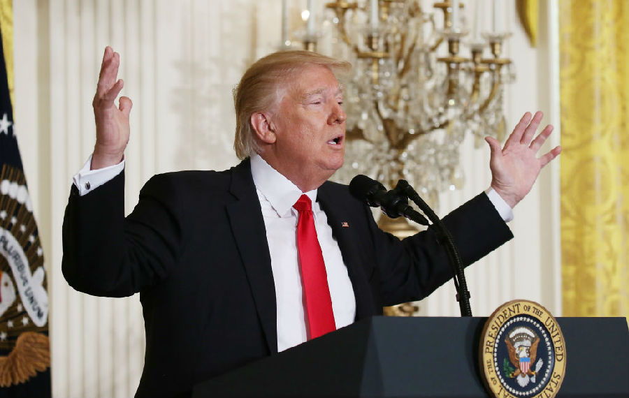 Trump: A new travel ban will be issued next week.jpg