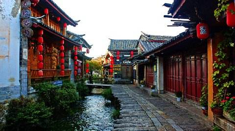 Three scenic spots were warned by the Tourism Administration The ancient city of Lijiang in Yunnan has been on the black list.jpg