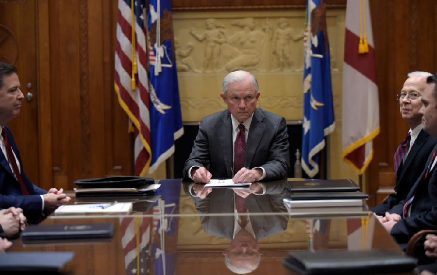U.S. Attorney General Sessions said he would avoid Russia-related investigation.jpg