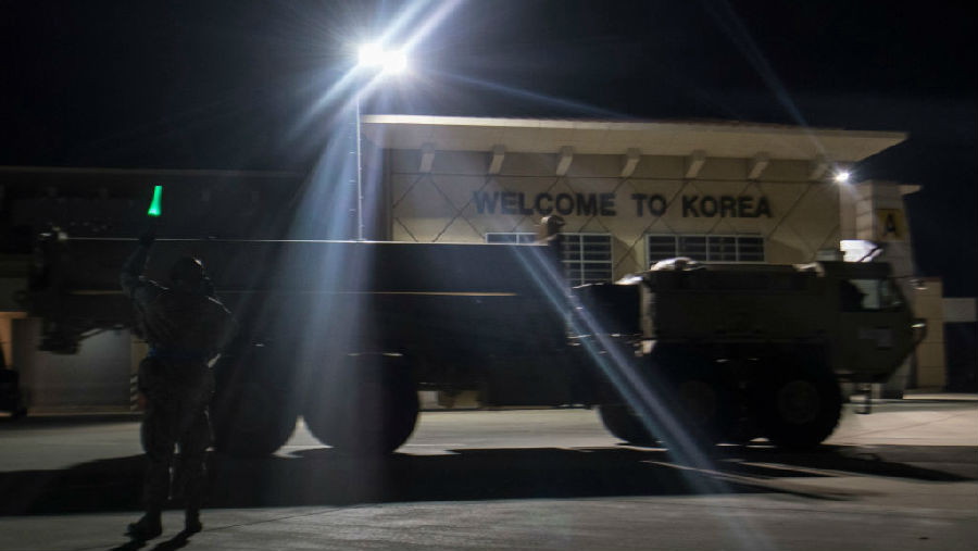 A Chinese elementary school organized an event to protest South Korea’s deployment of THAAD.jpg