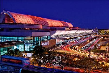 The world's best airport in 2017 is released. Singapore Changi Airport's five consecutive tyrants.jpg