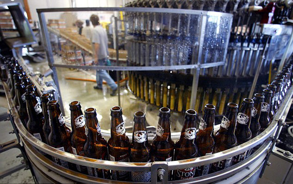 U.S. brewery uses sewage to make beer. Customers say it tastes great.jpg