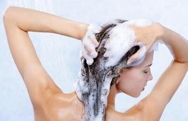 Experts revealed how to wash your hair to keep you beautiful.jpg