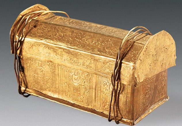 golden casket