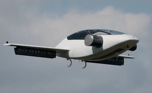 The European startup Lilium’s vertical take-off and landing electric aircraft completed its first test flight.jpg