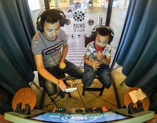 Mini KTV has quietly become popular or become the mainstream way of K song for young people.jpg