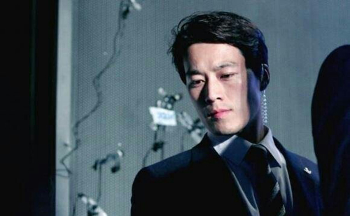 Moon Jae-in’s bodyguard became popular with the president because of his good looks. Cao Guo, the new chief secretary of the Qingwatai Civil Affairs F4.jpg