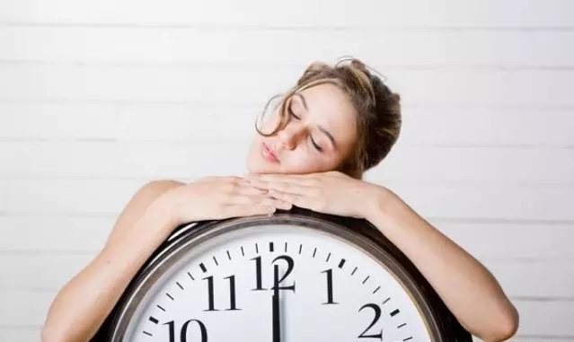 不同年龄阶段的女性 睡眠时间多长才合适?