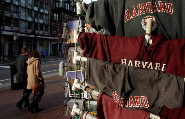 10 Harvard freshmen were expelled for posting the three-view emojis .jpg