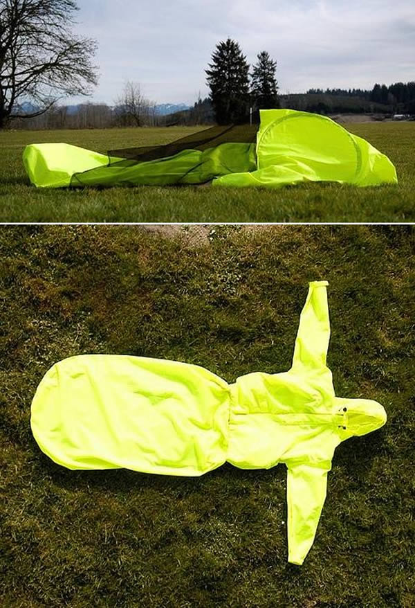 And finally, a vagina sleeping bag. This outdoor gear would look great next to the condom sleeping bag and pillow. 最后的是一个阴道睡袋。这一户外装备很适合放在安全套睡袋和枕头的旁边。