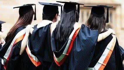 The report points out that British universities rely on Chinese students.jpg