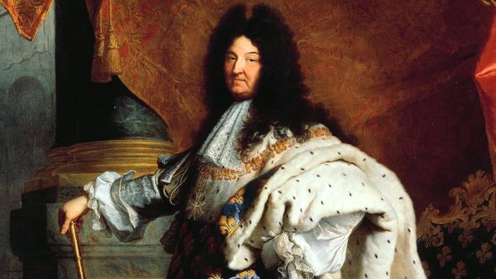 The French "imperial" president .jpg