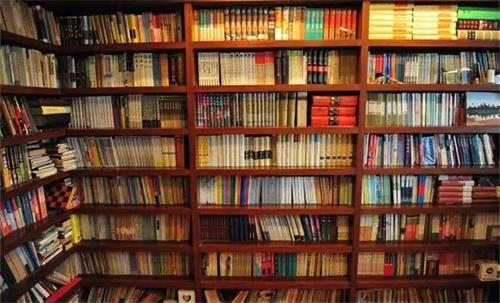 A family of three in Jiangsu was poisoned by formaldehyde because of too many books! .jpg