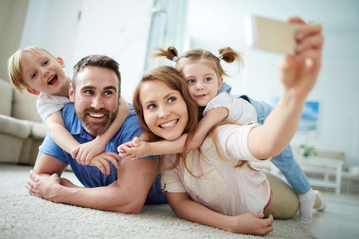 Without the child’s approval, should parents post their photos to social media.jpg