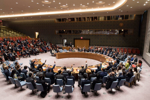 联合国安理事会的基本概况主要责任组织方式答:资料:联合国的宗旨根据