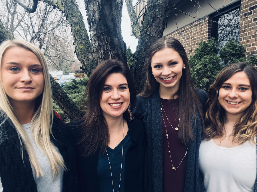 women.jpg women.jpg