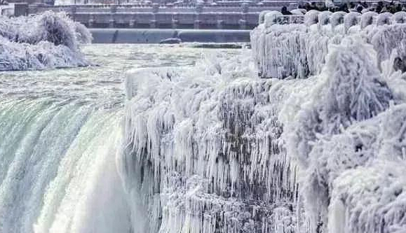 美国遭遇极寒天气.jpg 美国遭遇极寒天气.jpg