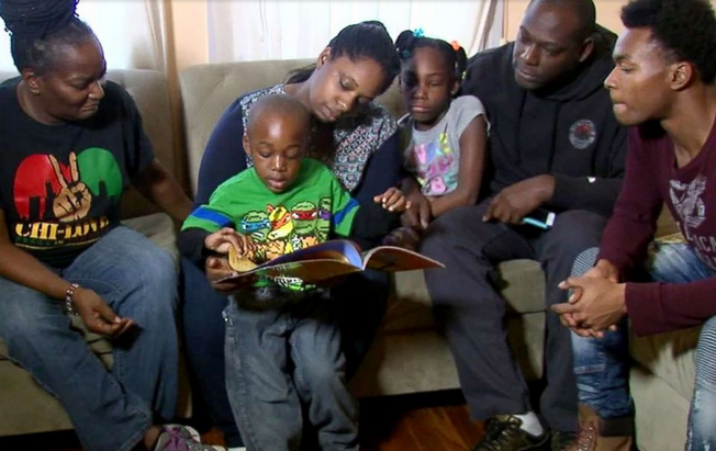 A 4-year-old boy in the United States read hundreds of books in one day.jpg