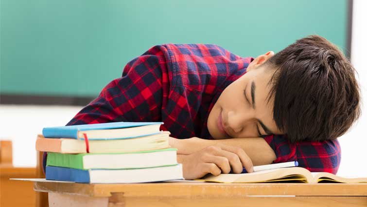 报告显示 北京青少年的睡眠严重不足