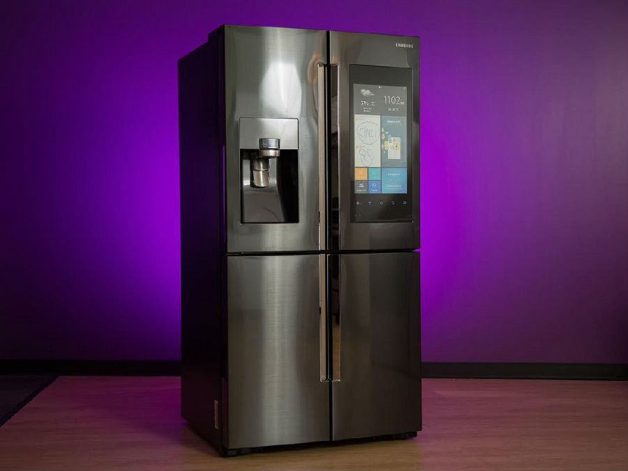Samsung launches a new smart refrigerator and can chat with you! .jpg