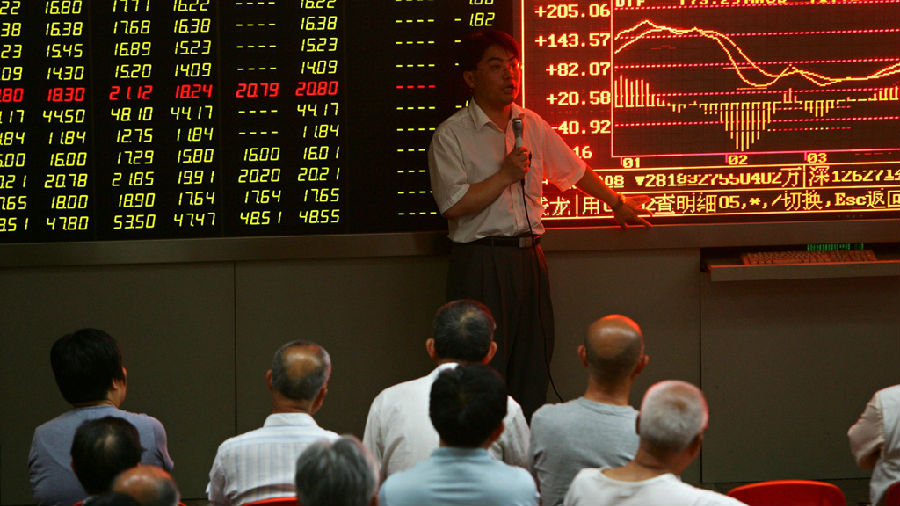 Chinese investment analysts showed their magical powers for the annual selection.jpg