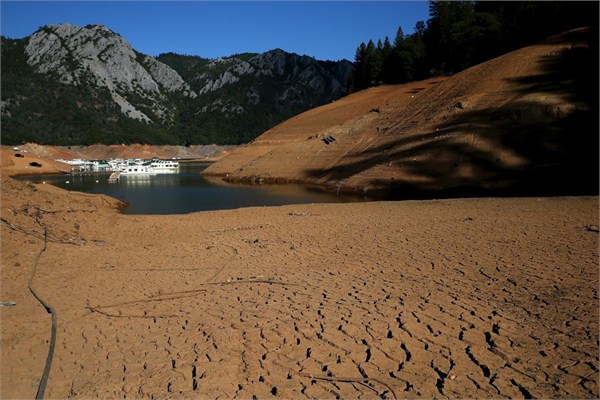 加州干旱.jpg