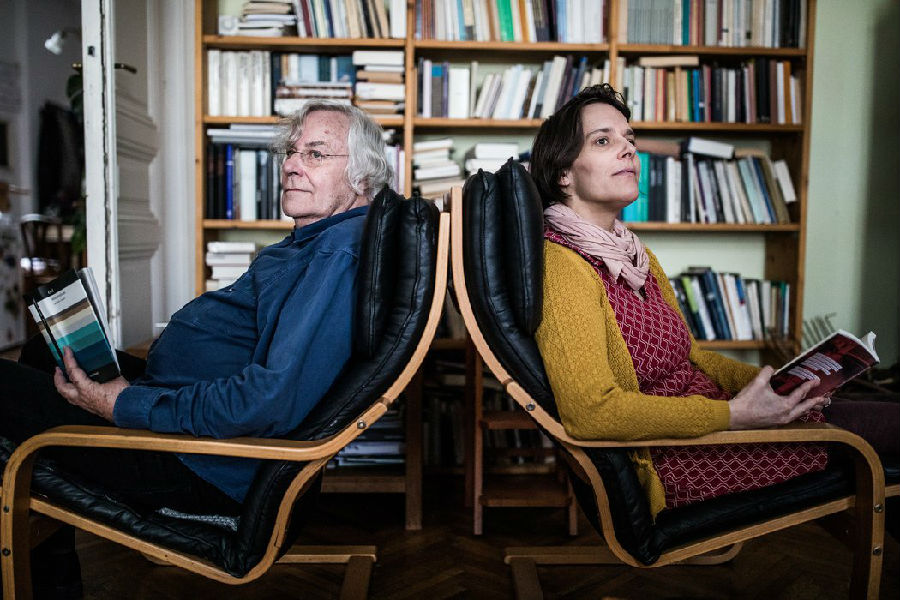 When "political enemies" become partners: the love story of old leftists and extreme rightists.jpg