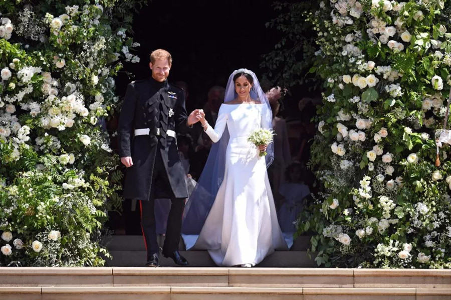 How many royal traditions did Prince Harry’s wedding break?.jpg