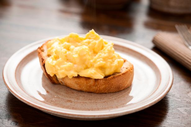 Why is it so wrong to put milk in scrambled eggs? .jpg